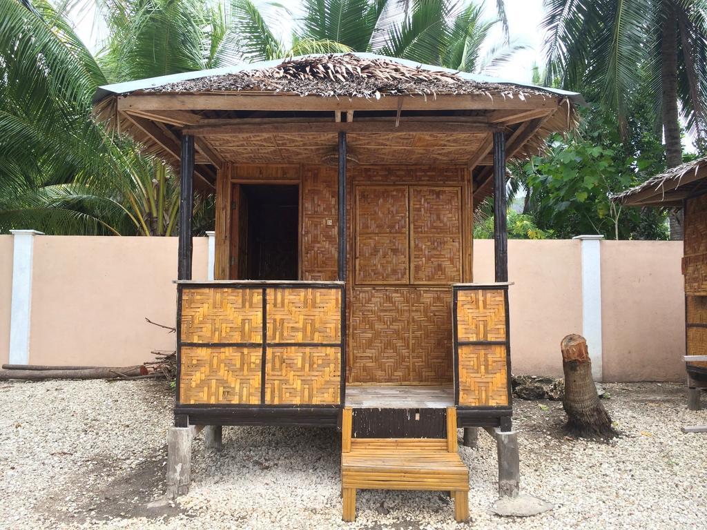 Luzmin Bh - Cottages And Bungalows Oslob Bilik gambar